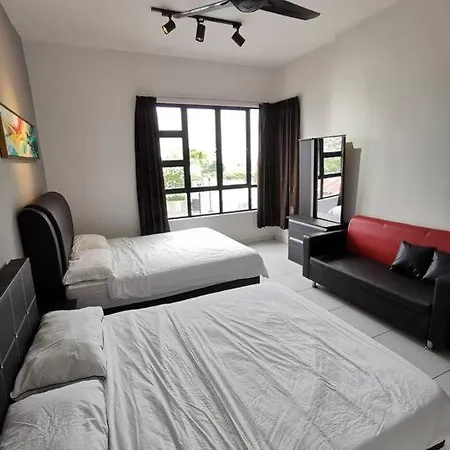 0803 Family Suites Bukit Indah Tvbox Wifi Games Toy Johor Bahru Exterior photo